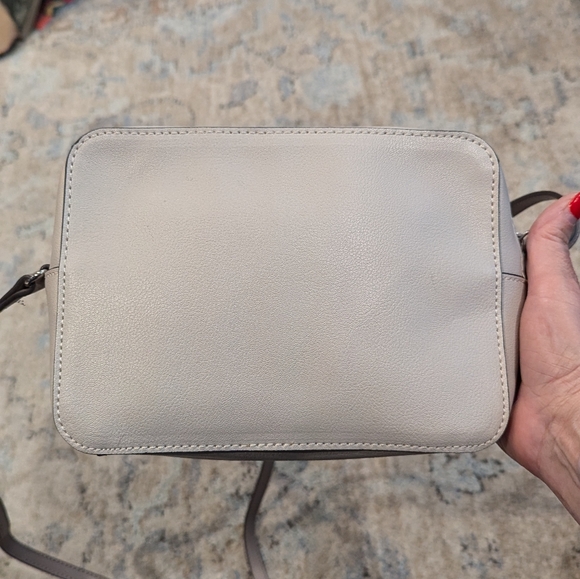 Nine West two tone shoulder/crossbody bag - Picture 3 of 7